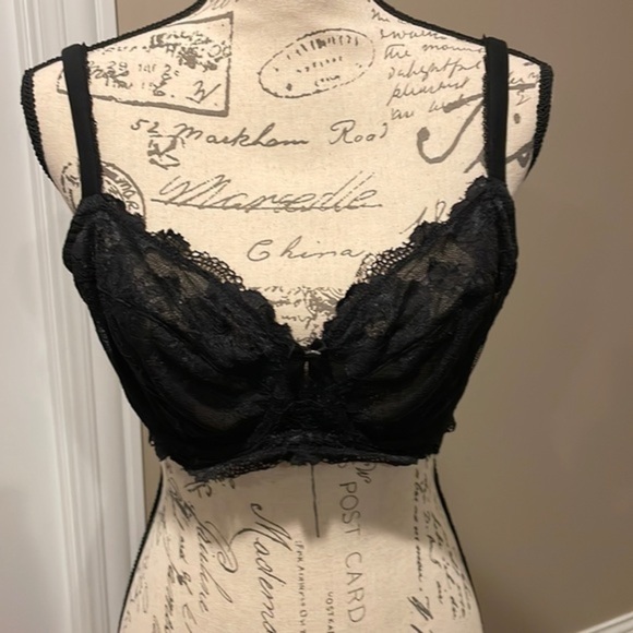 Victoria's Secret Other - EUC 38D Victoria’s Secret bra - Body by Victoria.​​​